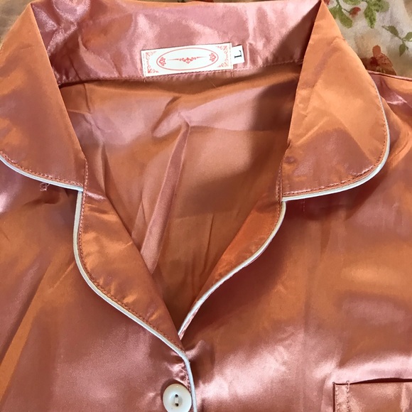 Blush Pink Silky Pajama Shorts Set - Picture 3 of 5